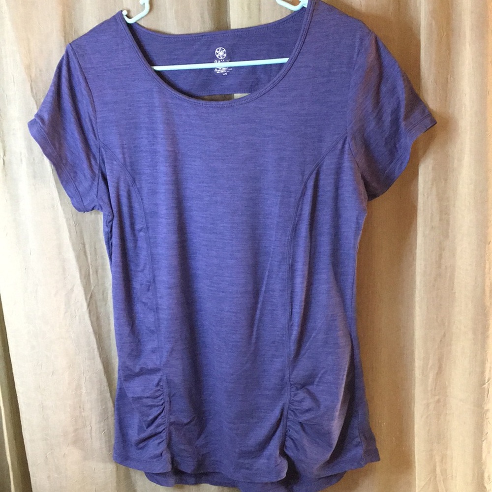 GAIAM Blue Large yoga top
